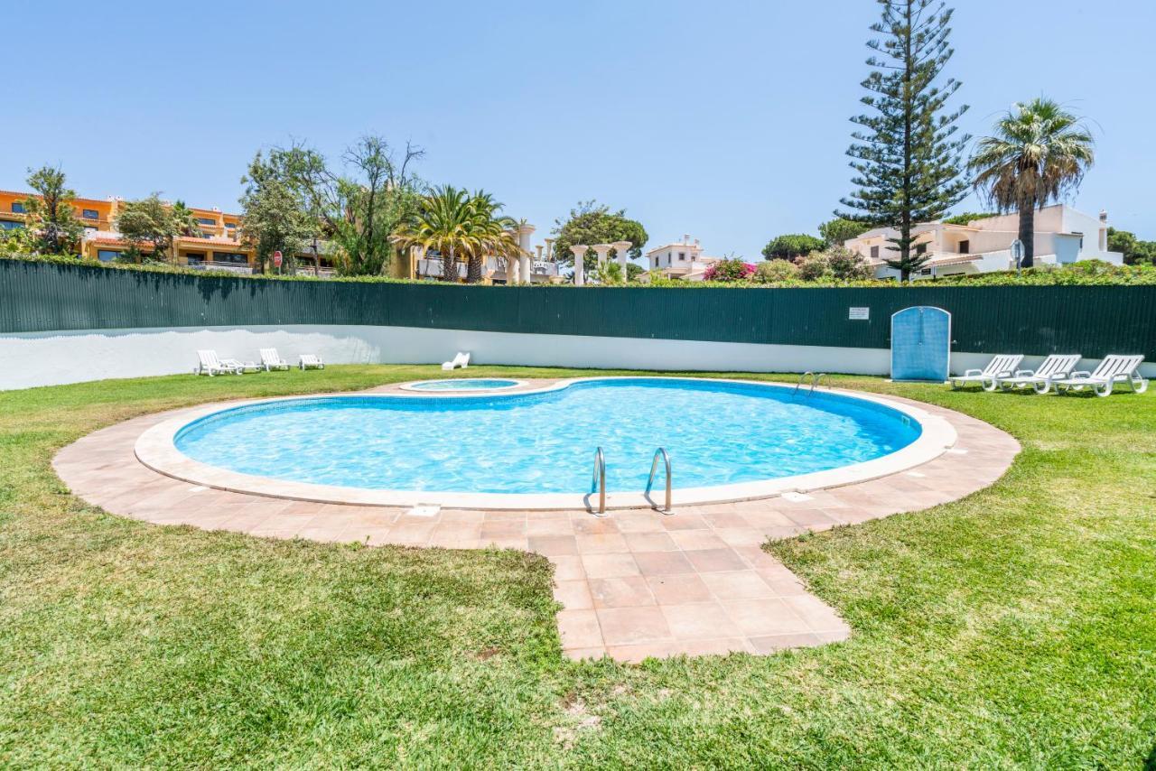 Lovely 1Bed Flat Short Walk To The Marina Vilamoura Quarteira Buitenkant foto