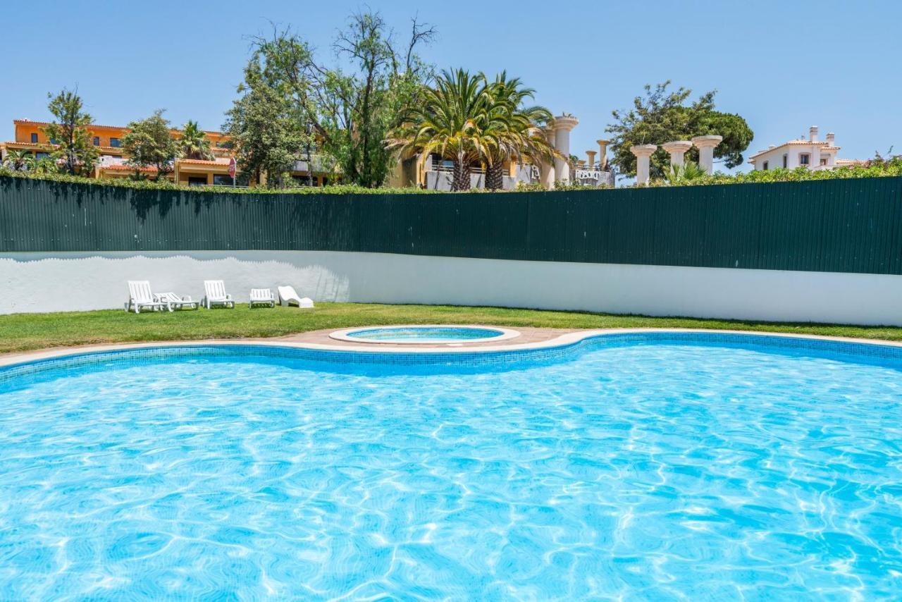 Lovely 1Bed Flat Short Walk To The Marina Vilamoura Quarteira Buitenkant foto